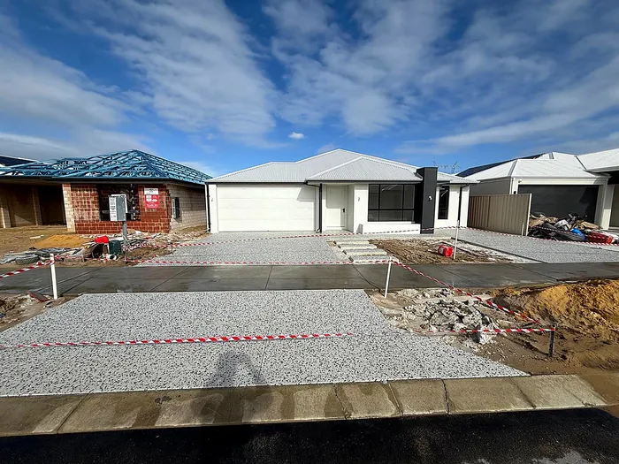 Exposed aggregate driveway, Rockingham