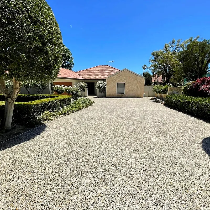 Exposed aggregate finish - pea gravel texture, Perth